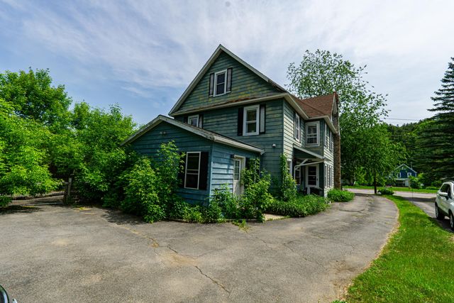 16 Broad Lane, Au Sable Forks, NY 12912