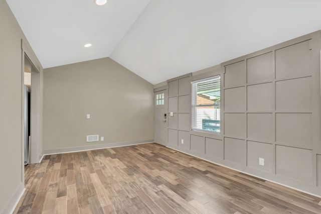 1300 Hawkins St Apt 4, Nashville, TN 37203