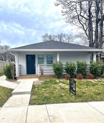 1300 Hawkins St Apt 4, Nashville, TN 37203