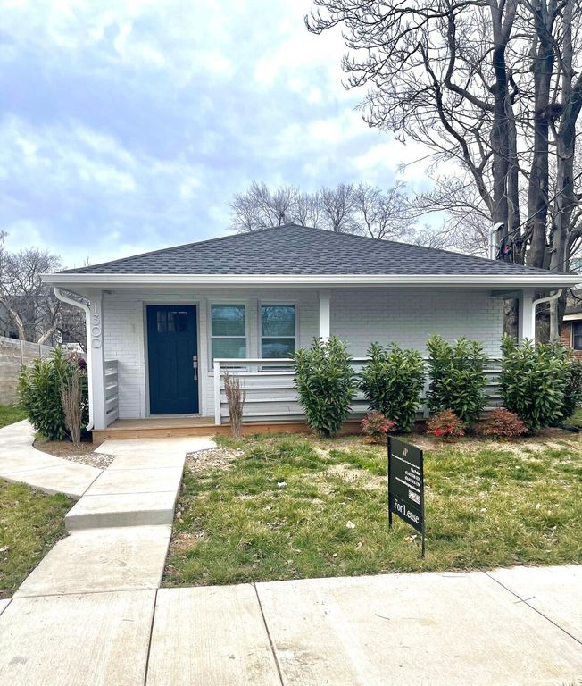 1300 Hawkins St Apt 4, Nashville, TN 37203