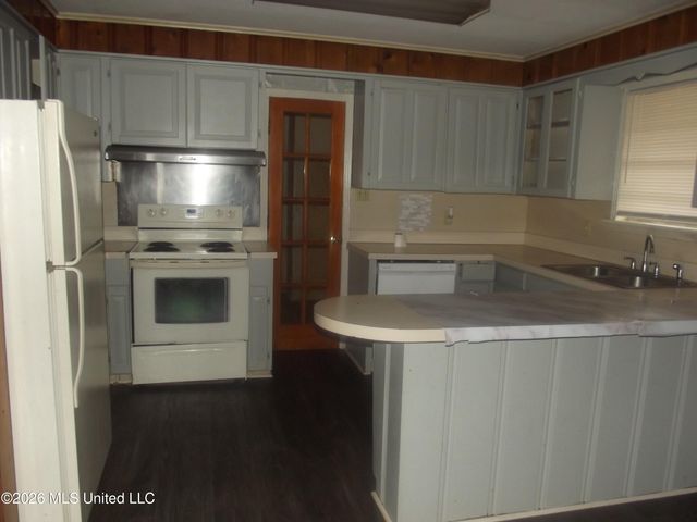 110 Cottage Drive, Natchez, MS 39120