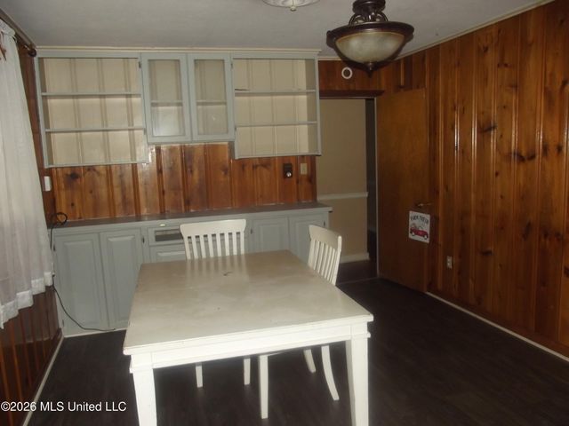 110 Cottage Drive, Natchez, MS 39120