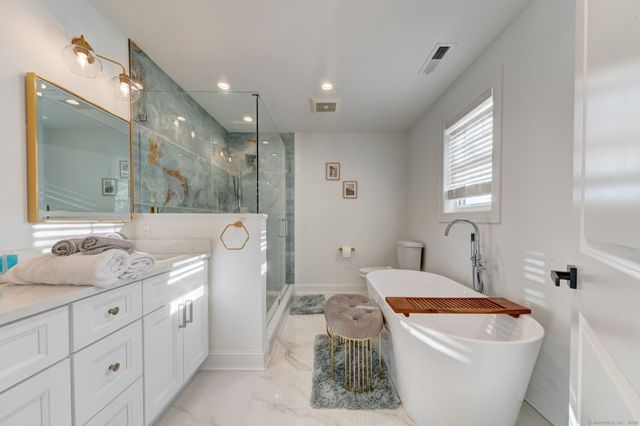 125 Ridgewood Drive, Milford, CT 06460