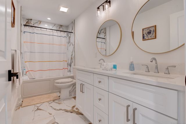 125 Ridgewood Drive, Milford, CT 06460