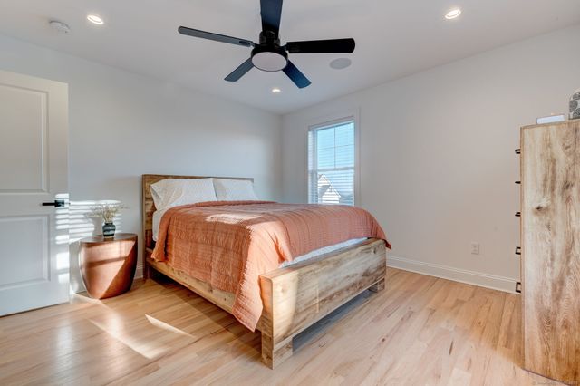 125 Ridgewood Drive, Milford, CT 06460