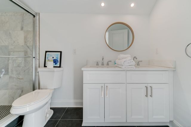 125 Ridgewood Drive, Milford, CT 06460