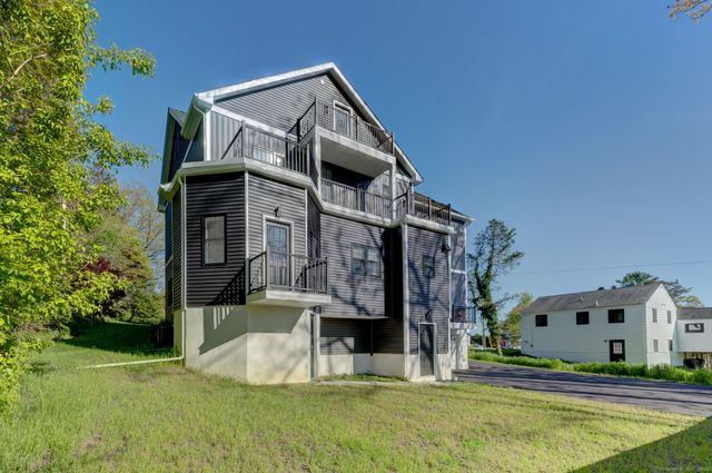 125 Ridgewood Drive, Milford, CT 06460