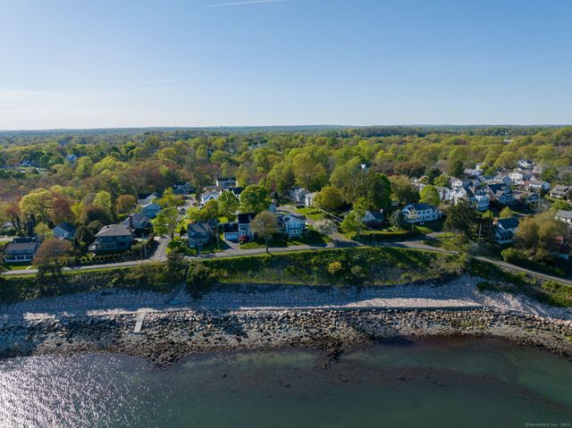 125 Ridgewood Drive, Milford, CT 06460