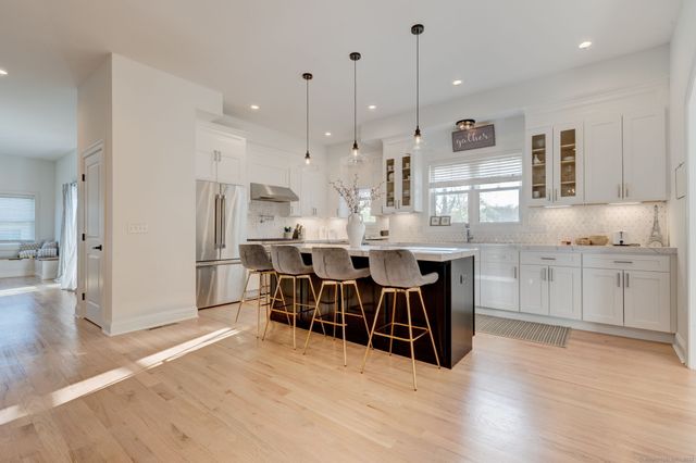 125 Ridgewood Drive, Milford, CT 06460