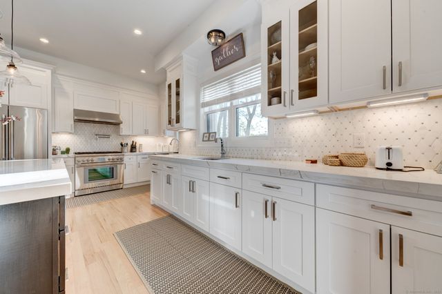 125 Ridgewood Drive, Milford, CT 06460