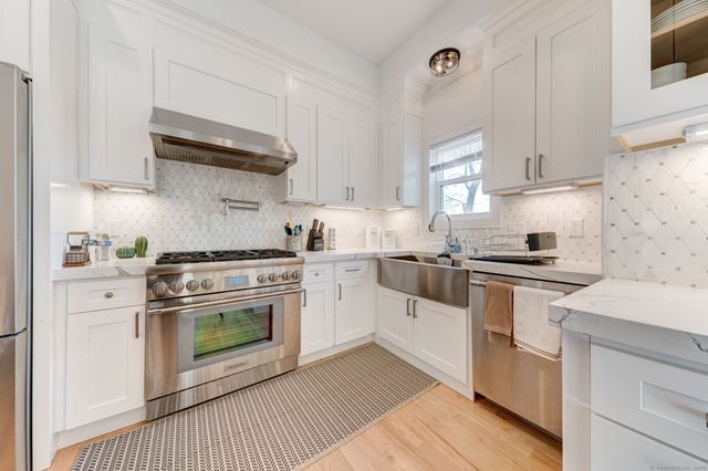 125 Ridgewood Drive, Milford, CT 06460