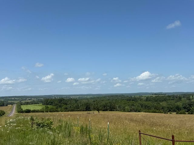 000 H Highway, Cabool, MO 65689