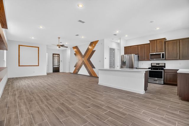 620 Godley, Godley, TX 76044
