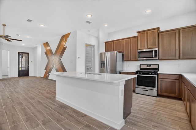 620 Godley, Godley, TX 76044