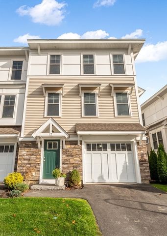 12 Hines 12, Newburyport, MA 01950