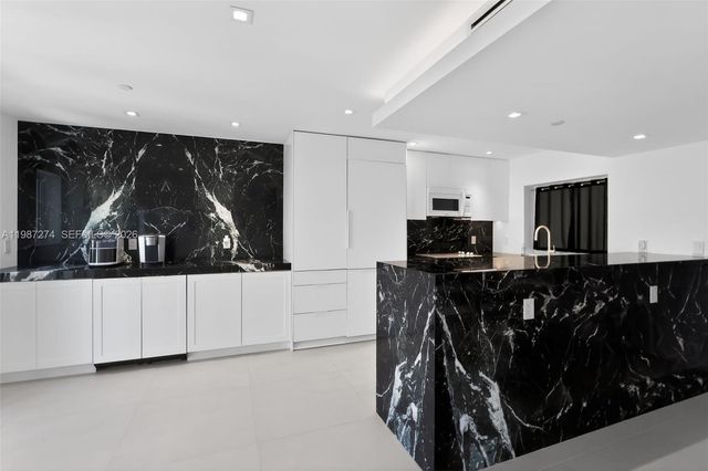 120 Jefferson Ave 12009, Miami Beach, FL 33139