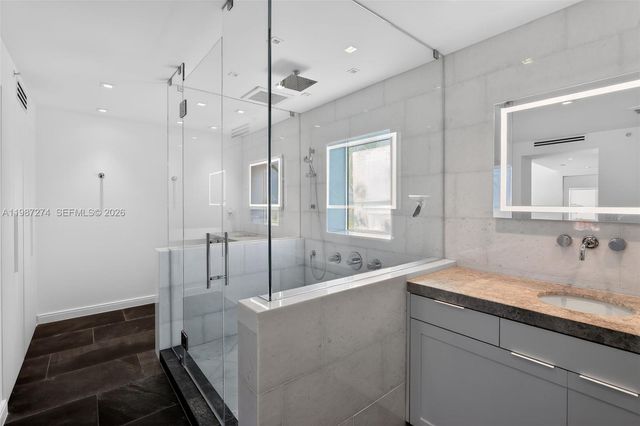 120 Jefferson Ave 12009, Miami Beach, FL 33139