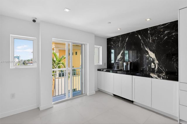 120 Jefferson Ave 12009, Miami Beach, FL 33139