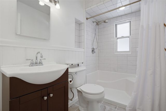 8468 Peebles Rd, Mccandless, PA 15237