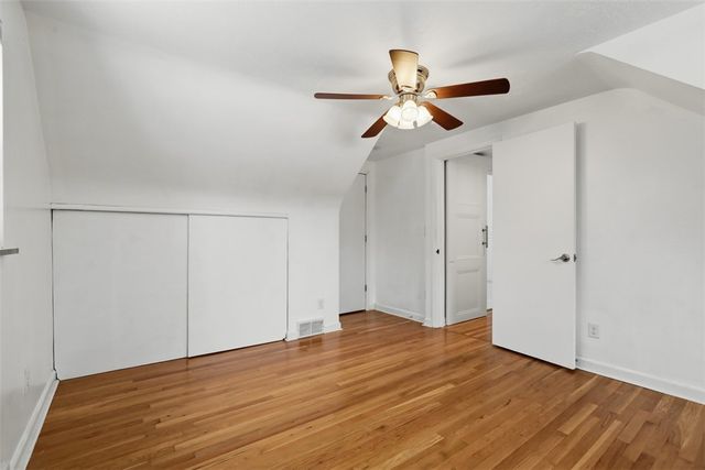 8468 Peebles Rd, Mccandless, PA 15237