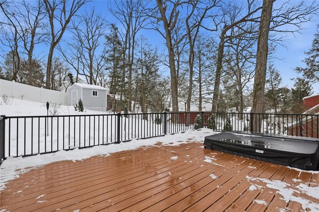 8468 Peebles Rd, Mccandless, PA 15237