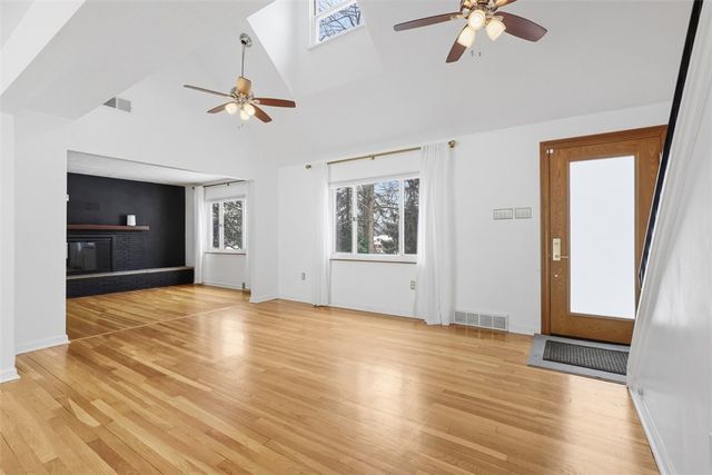 8468 Peebles Rd, Mccandless, PA 15237