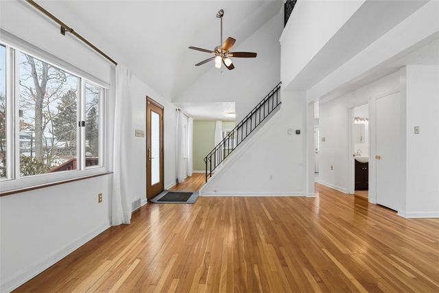 8468 Peebles Rd, Mccandless, PA 15237