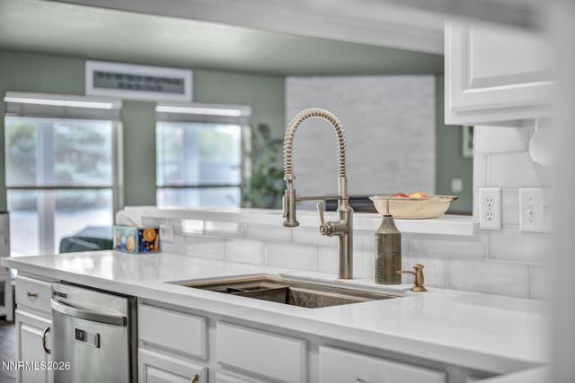 2983 Hot Springs Drive, Minden, NV 89423