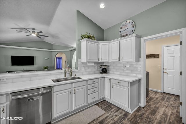2983 Hot Springs Drive, Minden, NV 89423