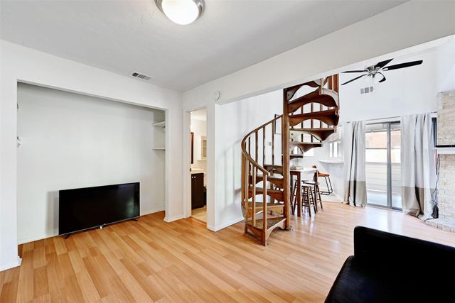2500 Burleson RD 311, Austin, TX 78741