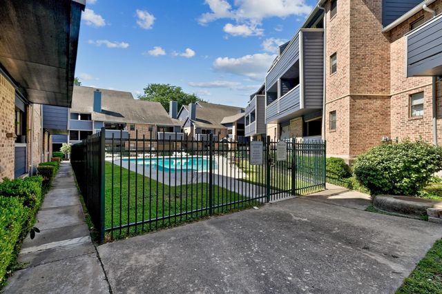 2500 Burleson RD 311, Austin, TX 78741