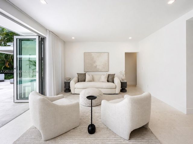 2273 Bayview Lane, North Miami, FL 33181
