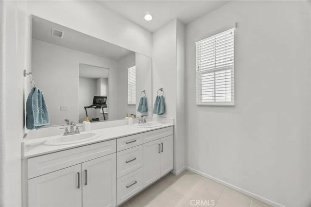 16025 Main Street, Chino, CA 91708