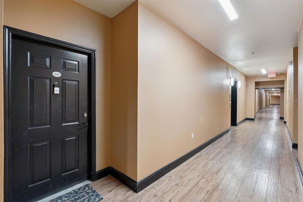 Image 2 of property listing at 911 N ORANGE AVENUE 509, Orlando, FL 32801