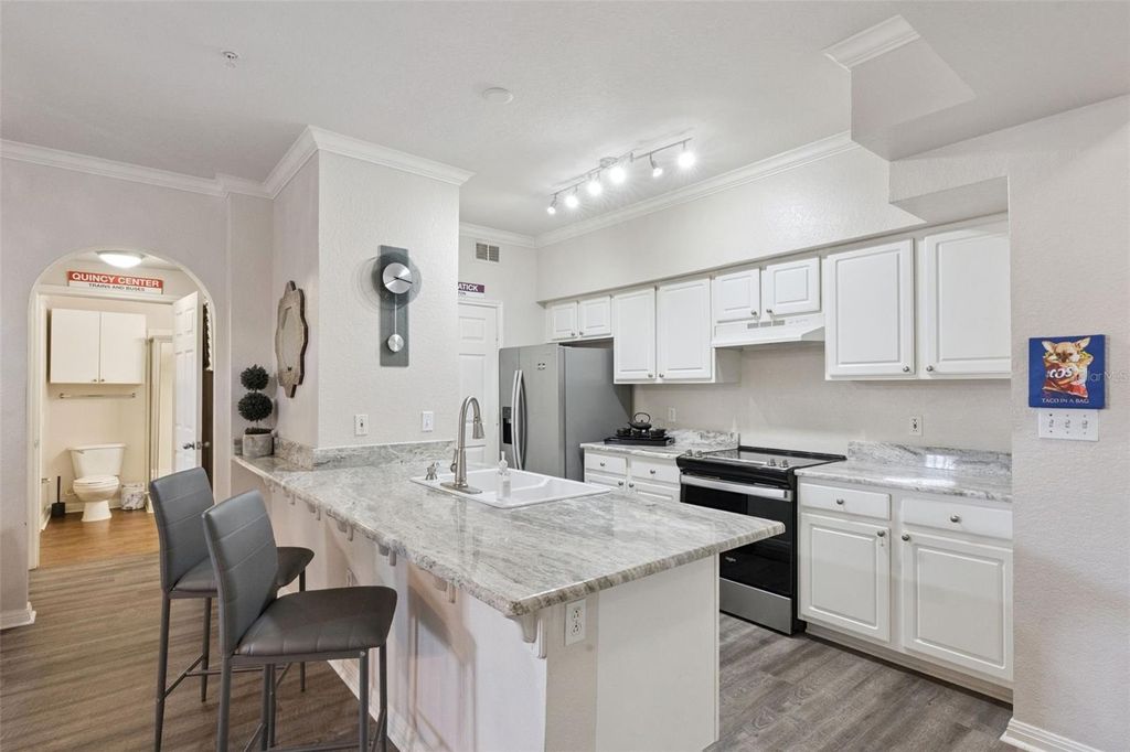Image 11 of property listing at 911 N ORANGE AVENUE 509, Orlando, FL 32801