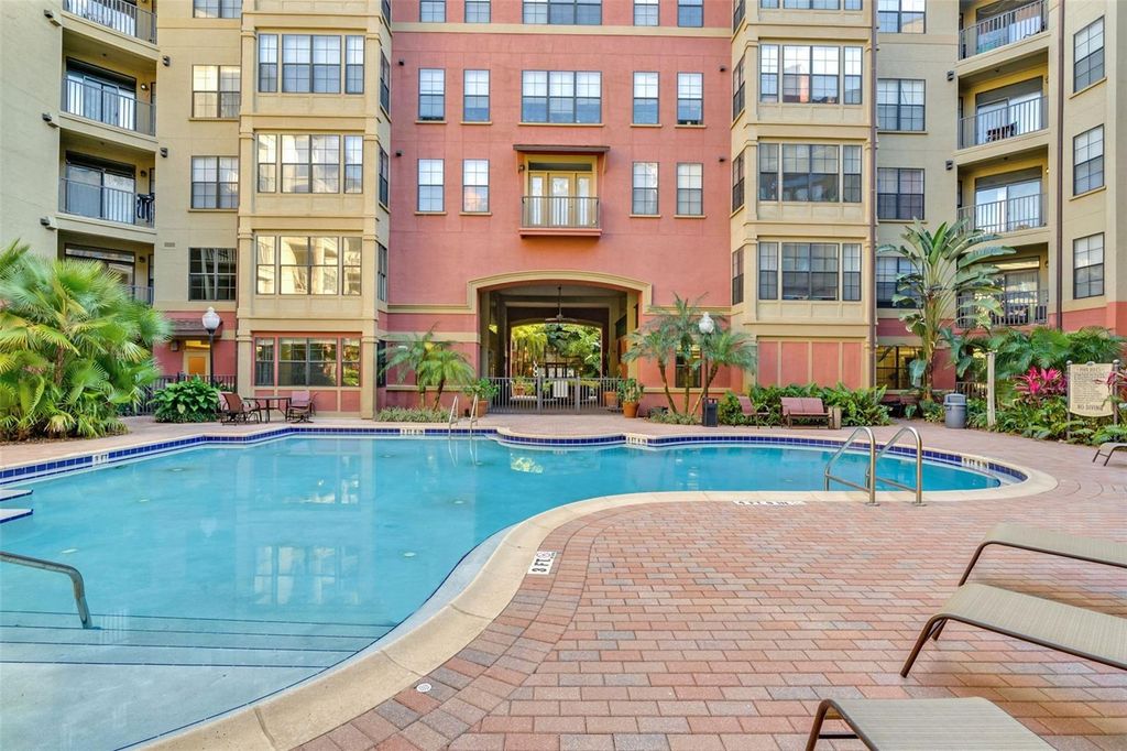 Image 45 of property listing at 911 N ORANGE AVENUE 509, Orlando, FL 32801