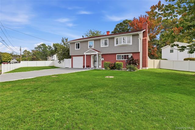 266 Riddle Street, Brentwood, NY 11717