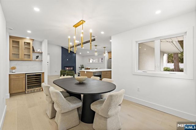 14 Chestnut Avenue, Closter, NJ 07624