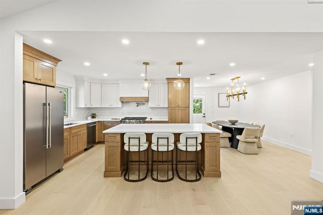 14 Chestnut Avenue, Closter, NJ 07624