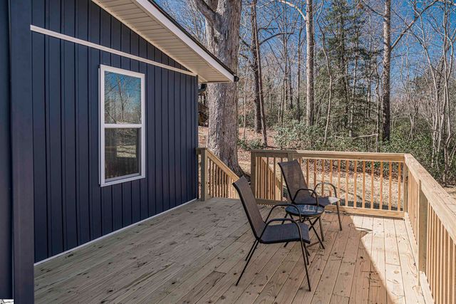 450 Crestwood Drive, Salem, SC 29676