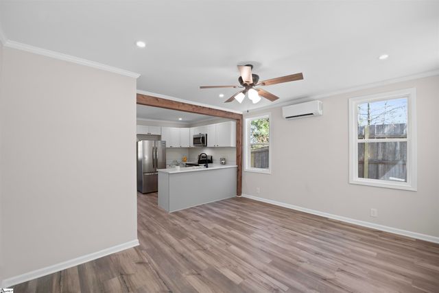 450 Crestwood Drive, Salem, SC 29676