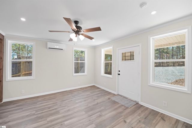 450 Crestwood Drive, Salem, SC 29676