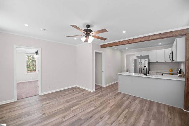 450 Crestwood Drive, Salem, SC 29676