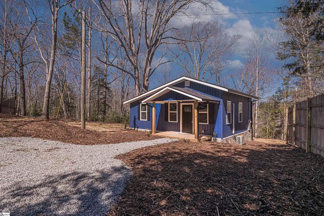 450 Crestwood Drive, Salem, SC 29676