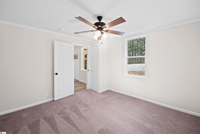 450 Crestwood Drive, Salem, SC 29676