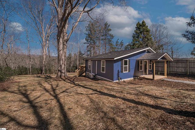 450 Crestwood Drive, Salem, SC 29676