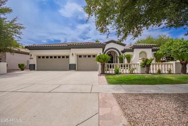 4711 E Buckboard Court, Gilbert, AZ 85297