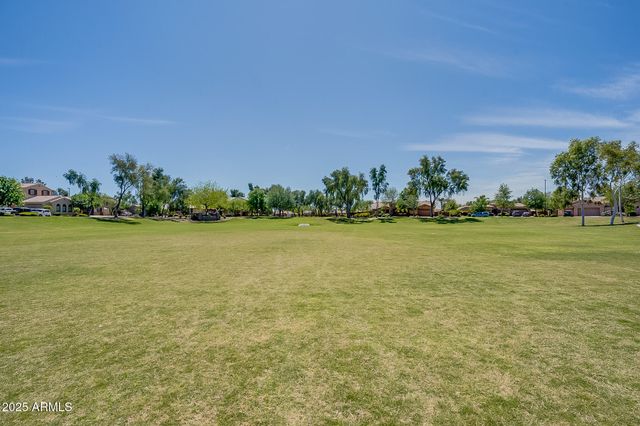 4711 E Buckboard Court, Gilbert, AZ 85297