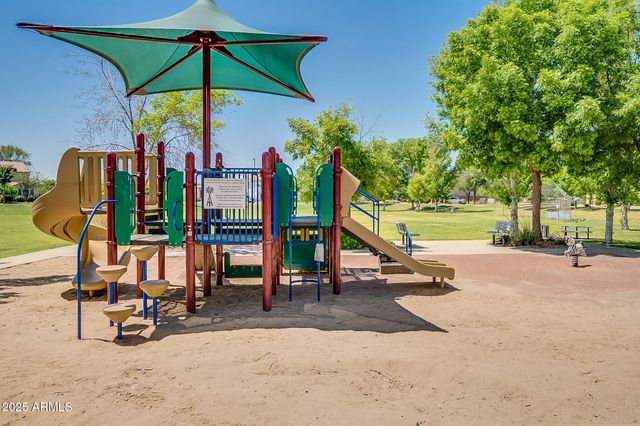 4711 E Buckboard Court, Gilbert, AZ 85297