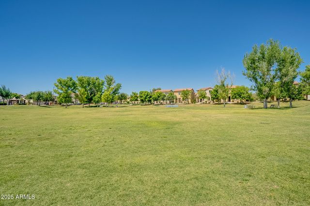 4711 E Buckboard Court, Gilbert, AZ 85297